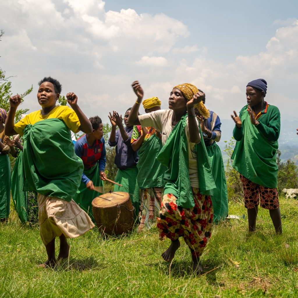 Forest People of Africa - Africa Sustainable Journeys